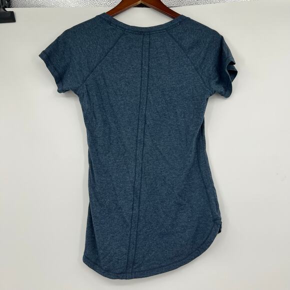 Calia by Carrie Underwood blue gray short sleeve crew neck top size medium - Picture 2 of 7